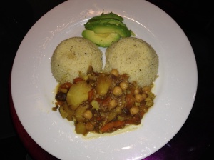 Chickpea vegetable curry with Couscous and Avocado 